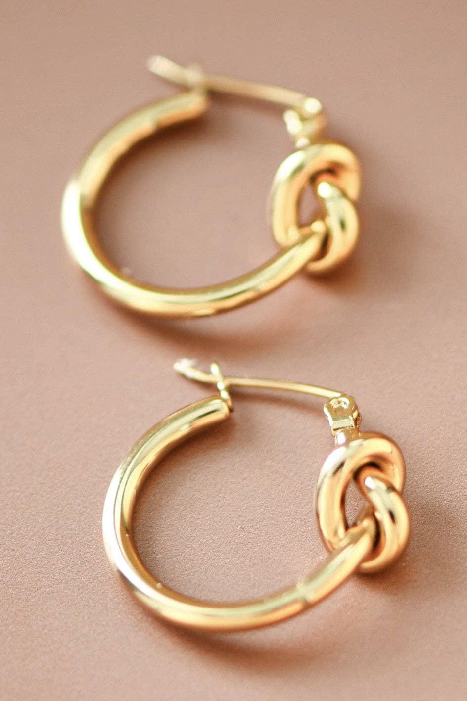 18K Gold Plated Waterproof Stainless Steel Hoop Earrings - 7076: S0OX3T7076 Gold