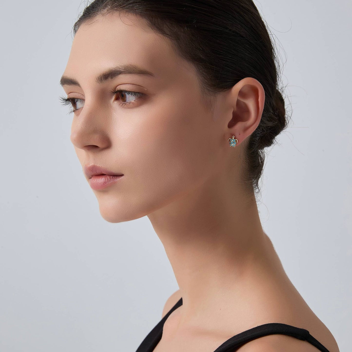 Blue Sea Turtle Beach Stud Earrings in 925 Sterling Silver: Gold