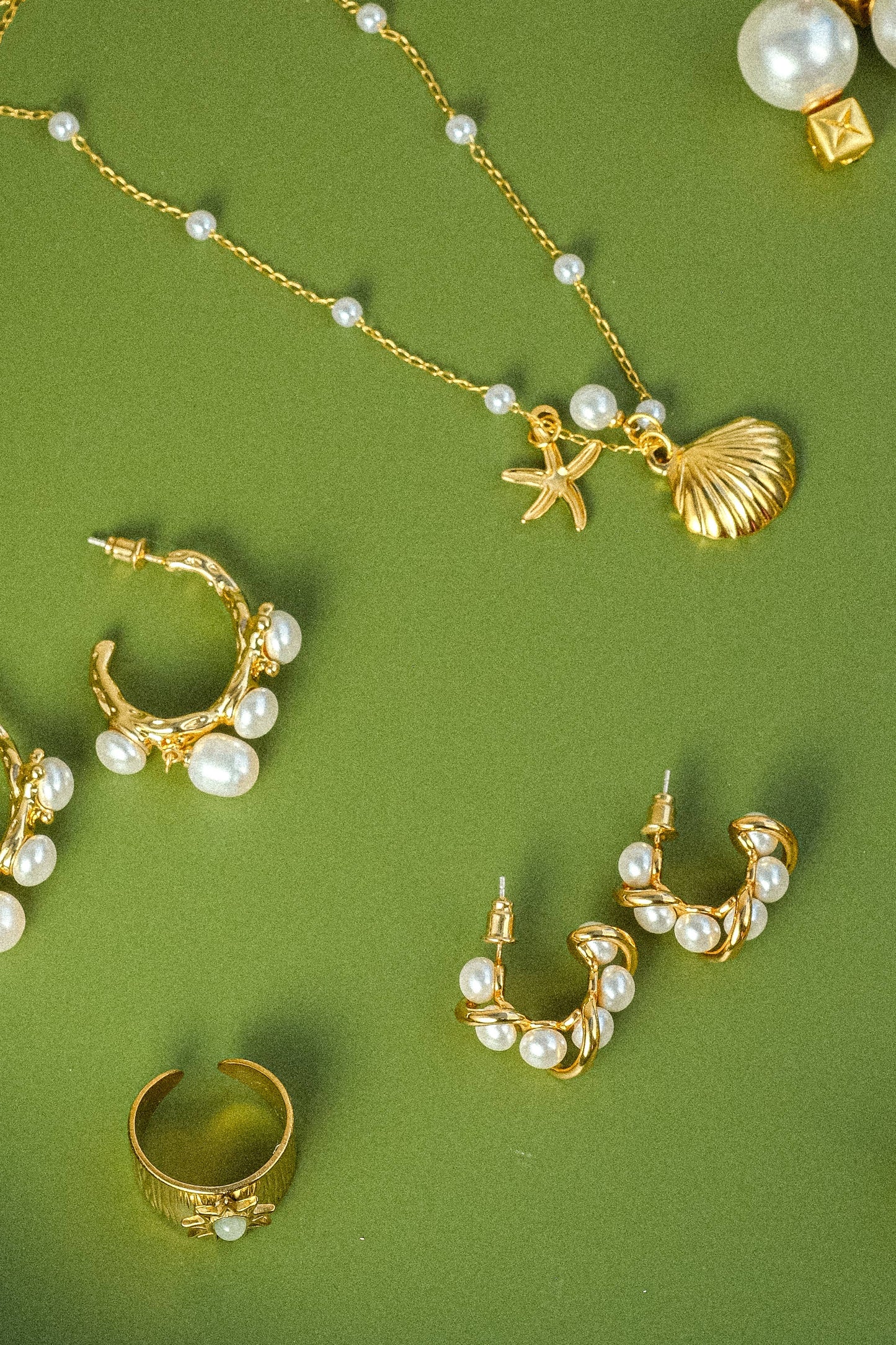 Capella 18K Gold Seashell Sea Star Pearl Necklace, Bracelet: Yellow Gold / Necklace