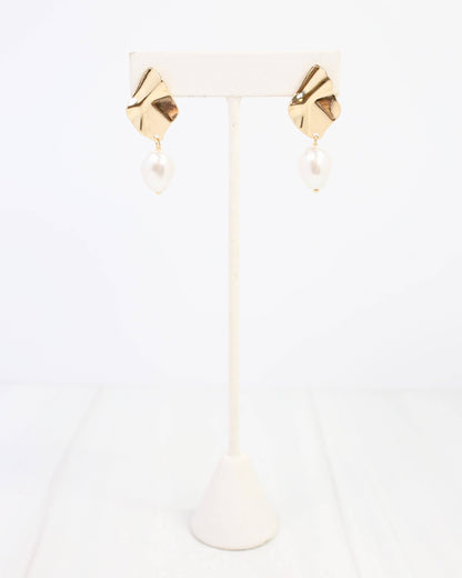 Torrington Pearl Drop Earring Gold: Default