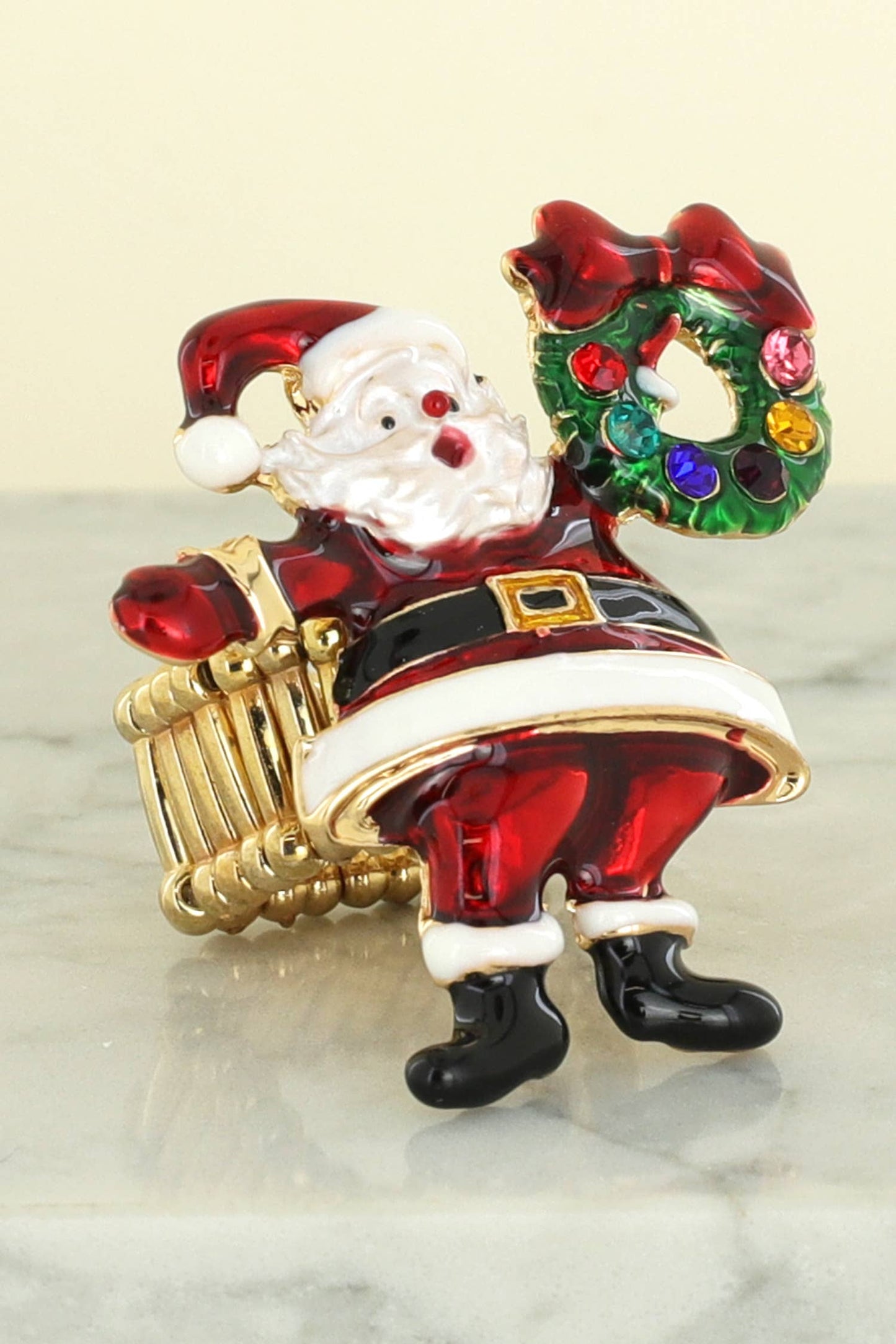 Christmas Santa Holding Wreath Stretch Ring